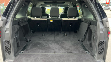 Land Rover Discovery 3.0 D300 R-Dynamic SE 5dr Auto Diesel Station Wagon